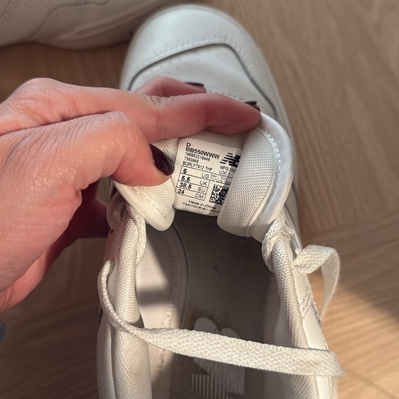 New Balance 550 - Picture 4 of 6